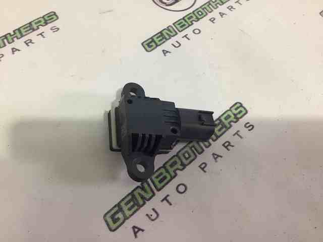 Датчик AIRBAG передній LR043878 LAND ROVER