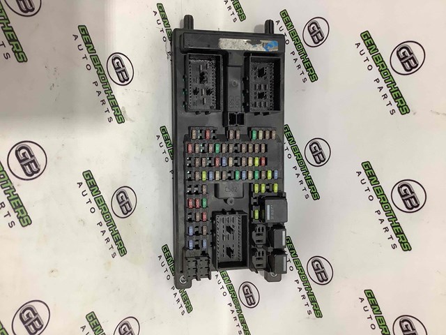 Реле запобіжників LR045149 LAND ROVER