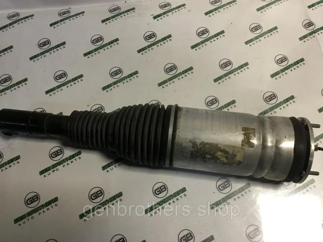 Стійка передня, ліва LR060133 LAND ROVER