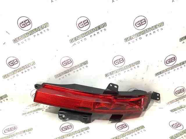 Протівотуманнка задня, права LR060910 LAND ROVER