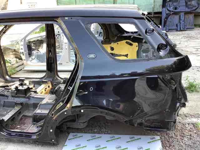 Крило заднє ліве LR060976 LAND ROVER