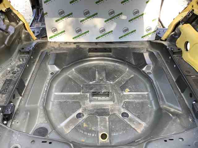 Днище багажника / ніша запасного колеса LR061129 LAND ROVER
