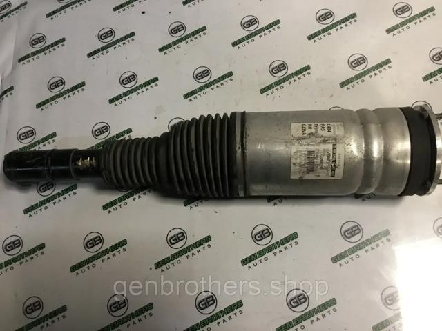 Стійка передня права LR087084 LAND ROVER