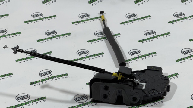 Замок двері правої передньої LR091524 LAND ROVER