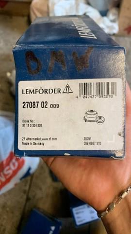 Сайлентблок нижнього важеля передньої підвіски 27087 LEMFORDER