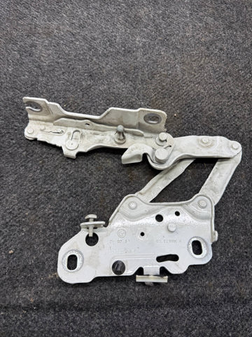 Петля капота, права 41617475792 BMW