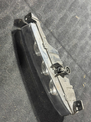 Туманка права 63177342954 BMW