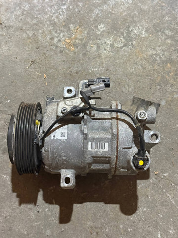 Компресор холодоагенту 926006RA0B NISSAN