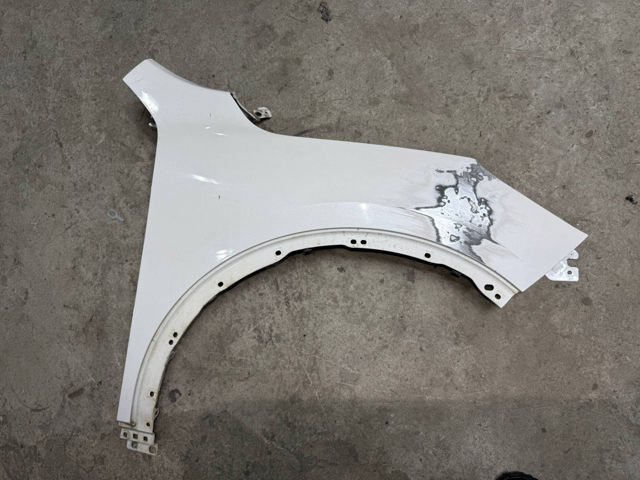 Переднє праве крило LJ6Z16005A FORD