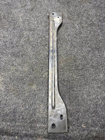Підсилювач бампера LR006225 LAND ROVER
