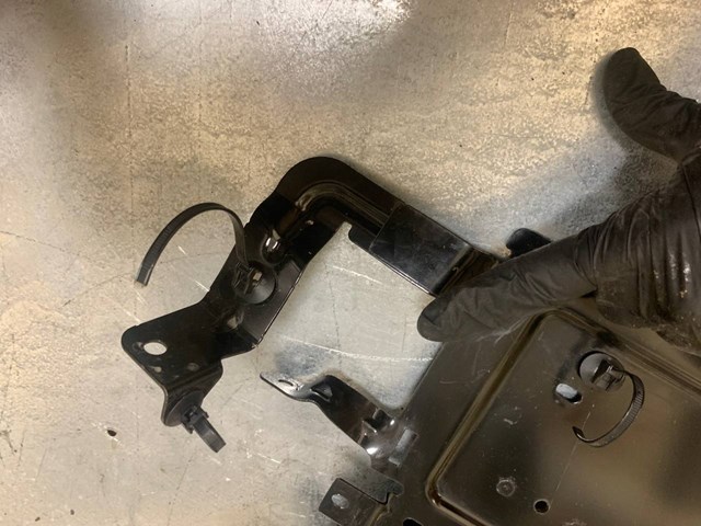  Ford LX6112A692BB