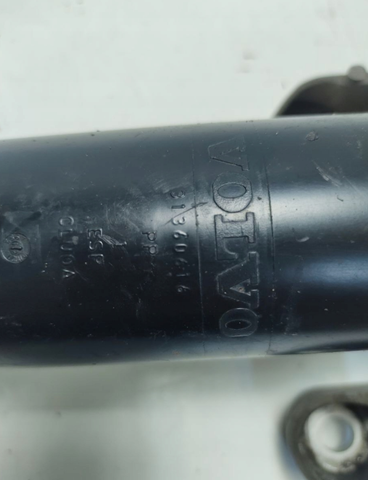 Амортизатор задній 32246750 Volvo