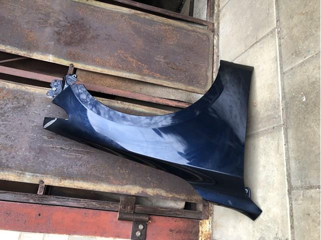 Переднє праве крило Mazda BDMT52110