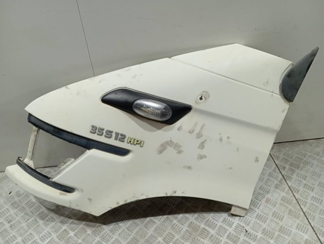 Крило переднє ліве 99489805 Iveco