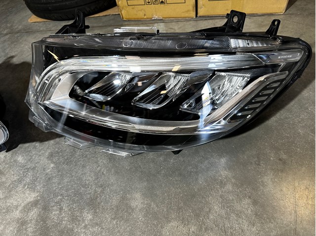 Купити A9109065700 Mercedes 