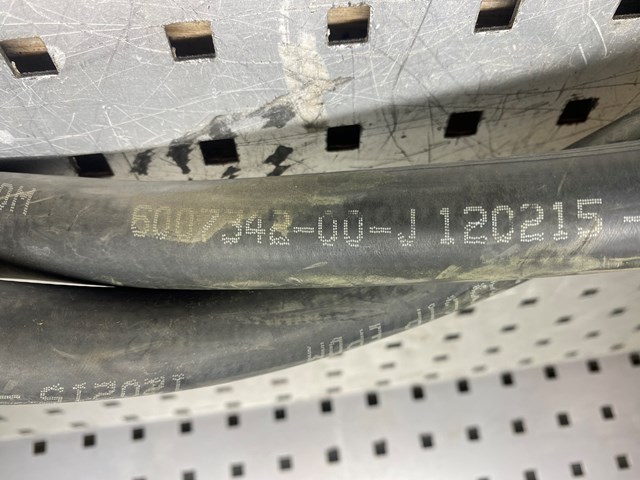 600734200J Tesla 