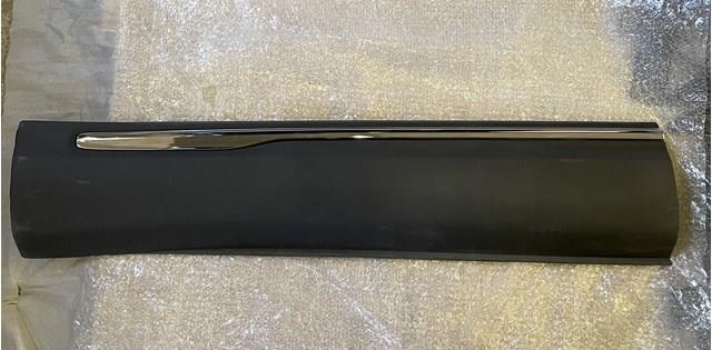 FA1Z5820879BA Ford Молдинг передніх лівих дверей, нижній