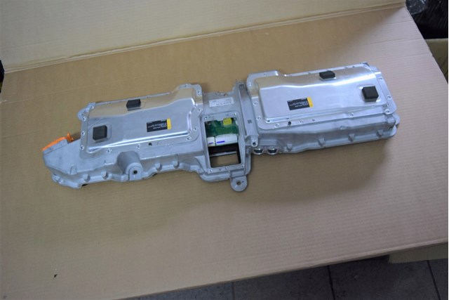 32325476 Volvo Батарейний модуль електромобіля