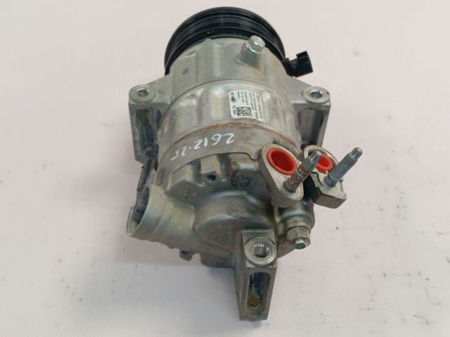 Насос кондиціонера Ford 2127152