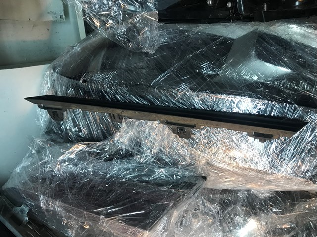 TOYOTA 5312342020 молдинг решітки радіатора, правий Toyota RAV4