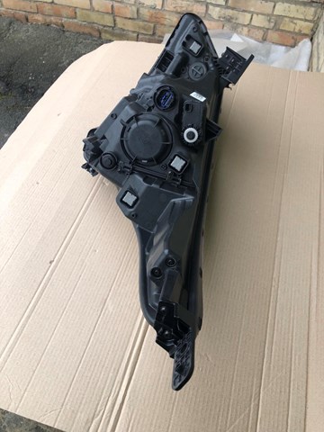 Фара права 92102H0700 Hyundai/Kia