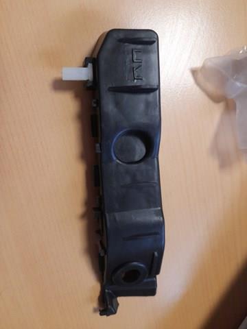 Праве кріплення переднього бампера FPS FP4005934 ціна, від 2.34 USD