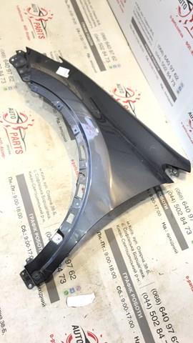 Бічна частина передня ліва Toyota 538120R100