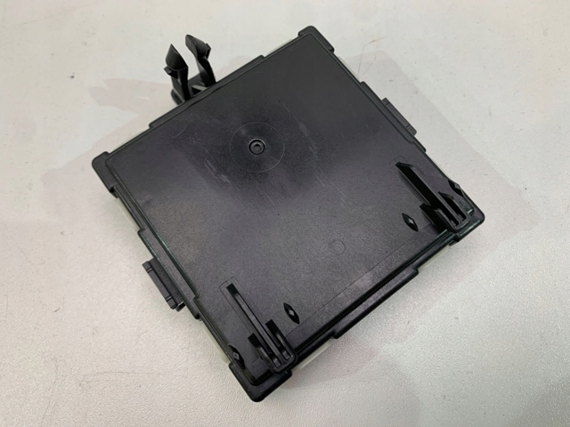 Блок комфорту задніх дверей Mercedes A1779008511 ціна, від 48.14 USD