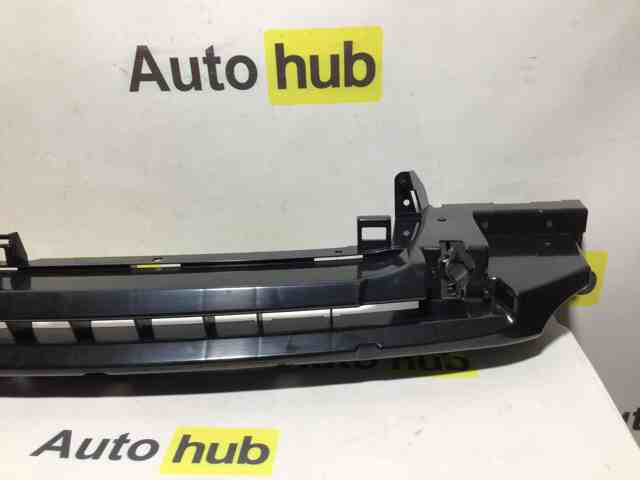 LR094157 Land Rover Кронштейн бампера переднього, центральний