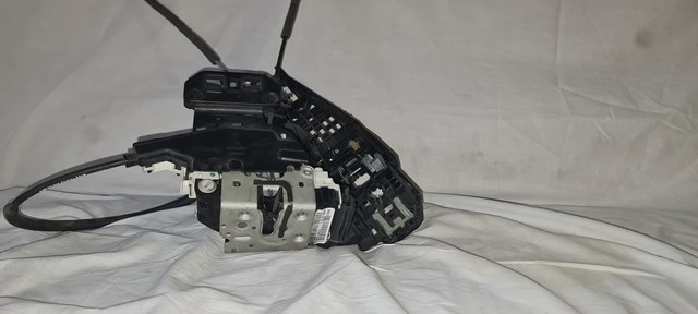 Замок задніх дверей, правих Chrysler P04589914AD