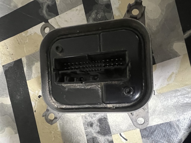 Фара Tesla Motors 151495200D