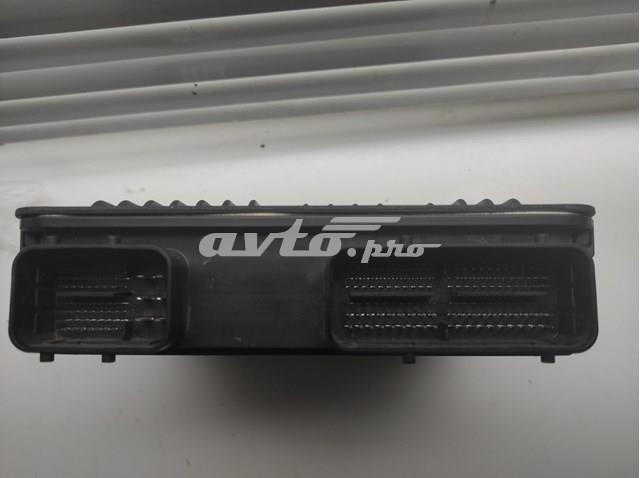 Блок двигуна Toyota 896614A850