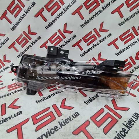 Туманка ліва Tesla 107739100C ціна, від 45.75 USD