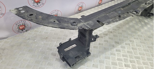 Панель передня Land Rover LR084610 ціна, від 293.85 USD