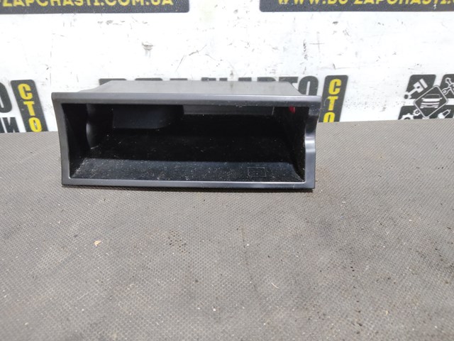  VAG 7P6857130 ціна, від 28.22 USD