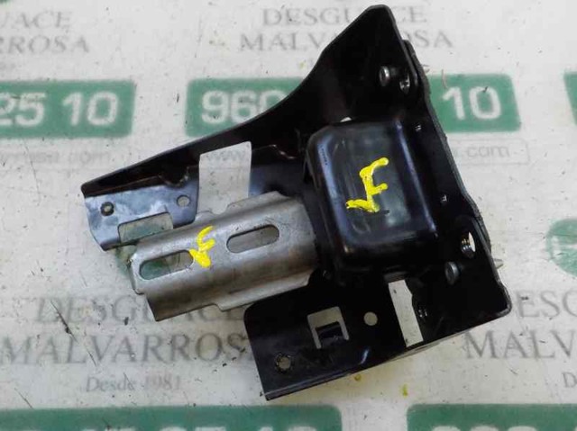 Кронштейн подушки (опори) двигуна, лівої Peugeot/Citroen 9810216980 ціна, від 34.97 USD