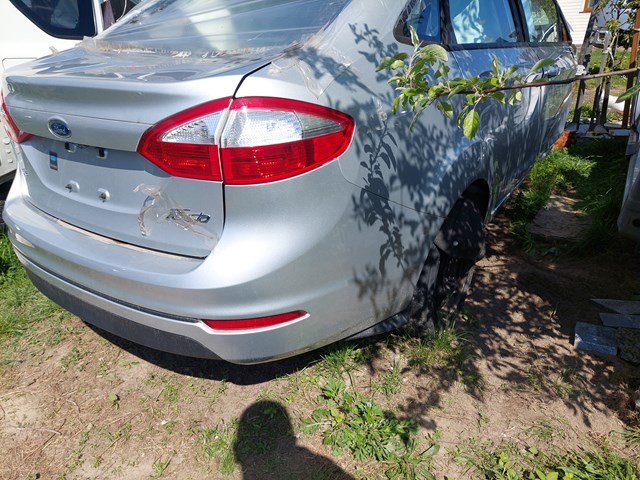 Купити D2BZ5440110A Ford Кришка багажника