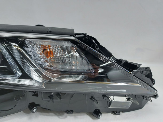 Фара правая FPS FP7053R2P ціна, від 513.58 USD