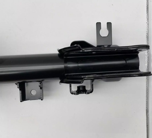 Амортизатор передній, правий Mazda TK5034700B ціна, від 156.62 USD