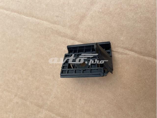 Купити 108417200F Tesla Motors Кронштейн бампера переднього, правий