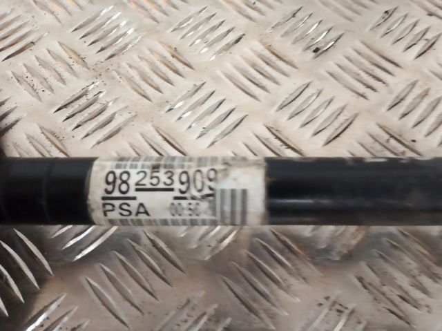Привід правий Peugeot/Citroen 9825390980