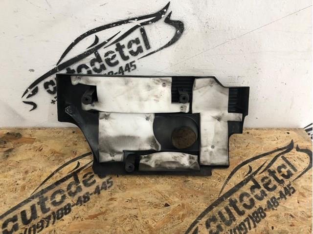 Кришка двигуна декоративна 1260136160 Toyota