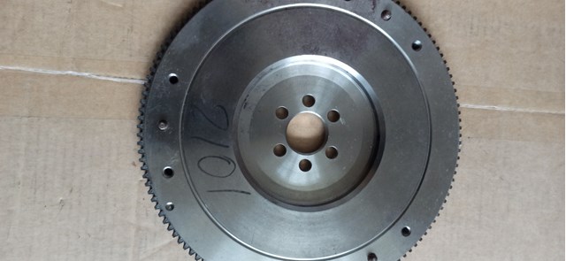 Маховик двигуна ВАЗ 2104 універсал (1984 - 2012) ціна, від 72.93 USD