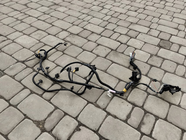  Tesla 106876700E ціна, від 32.23 USD