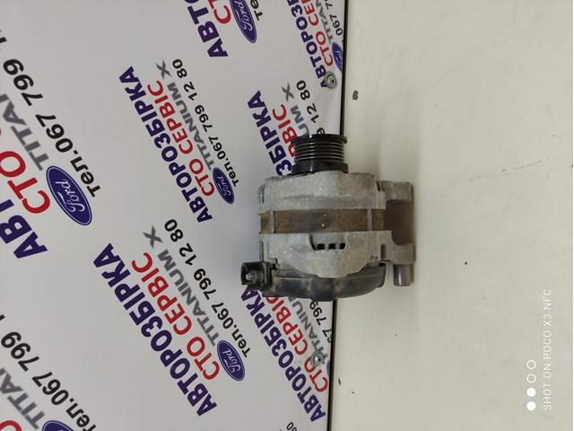 Генератор автомобільний Denso 1042105711