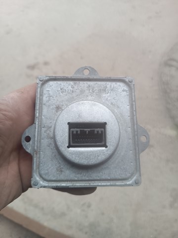 Модуль управління світлом фар VALEO L90137998 ціна, від 84.55 USD