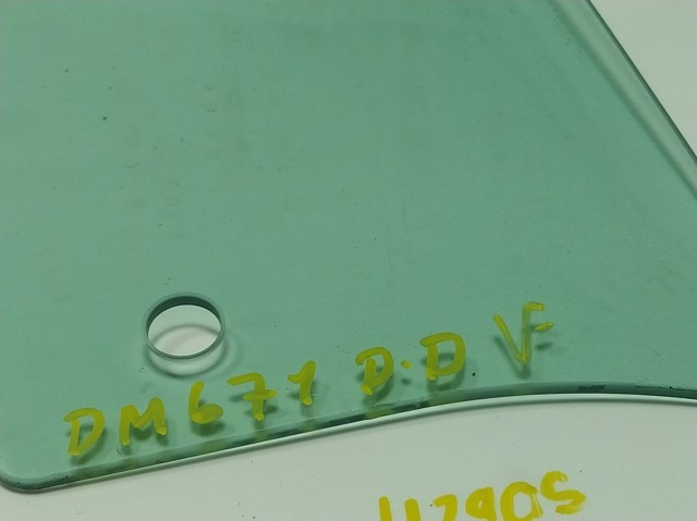 LR114599 Land Rover Скло пасажирських дверей