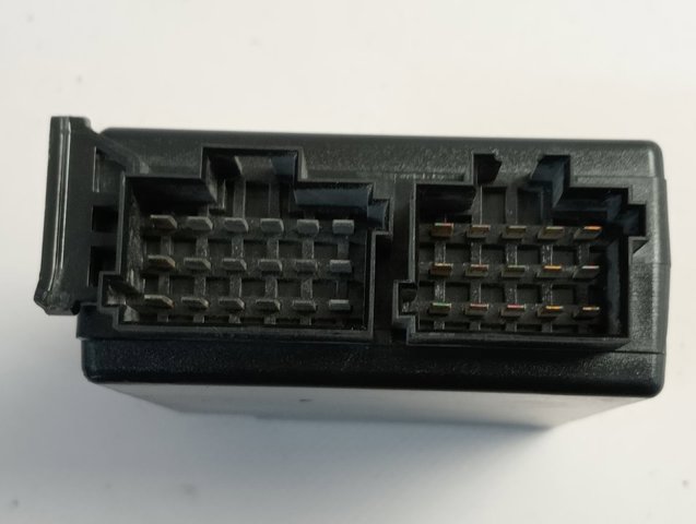  Mercedes A0004463551