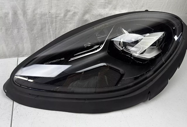  Porsche 95B941009AR ціна, від 828.73 USD