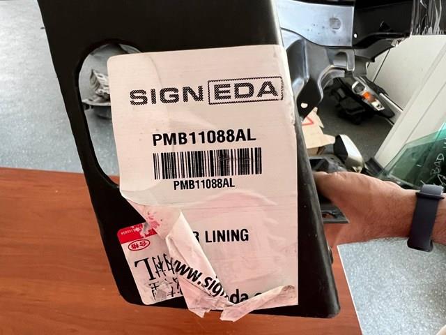Підкрилок переднього крила, лівий Signeda PMB11088AL ціна, від 13.16 USD